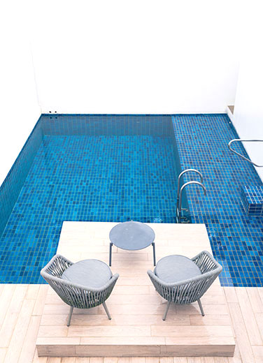 プライベートプール